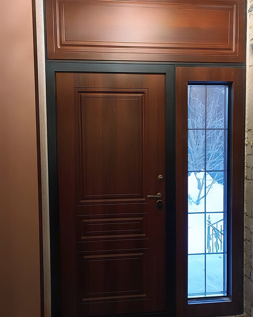 Обратная сторона двери с фрамугой Обратная сторона двери с фрамугой