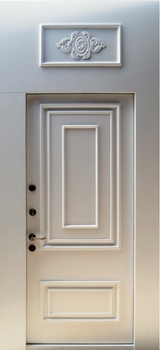 Парадная дверь с отделкой массивом дерева с резьбой Парадная дверь с отделкой массивом дерева с резьбой