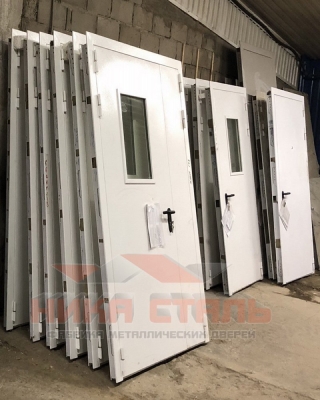 Двери из оцинкованной стали Двери из оцинкованной стали