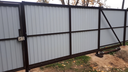 Ворота с полотном из профлиста Ворота с полотном из профлиста